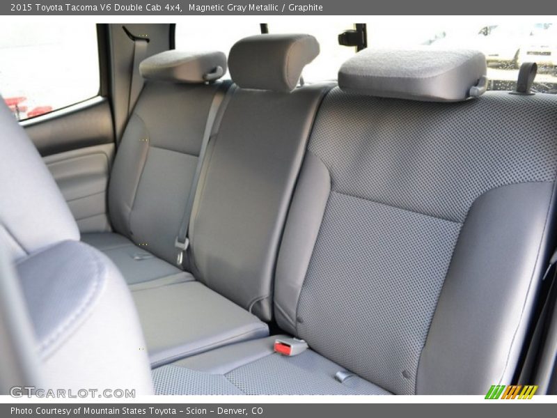 Magnetic Gray Metallic / Graphite 2015 Toyota Tacoma V6 Double Cab 4x4
