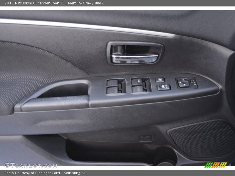 Mercury Gray / Black 2011 Mitsubishi Outlander Sport ES