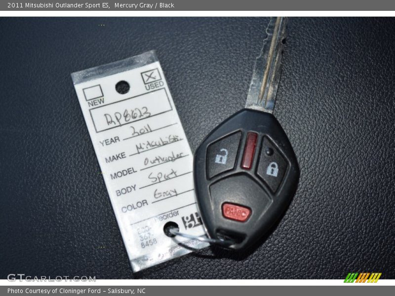 Mercury Gray / Black 2011 Mitsubishi Outlander Sport ES