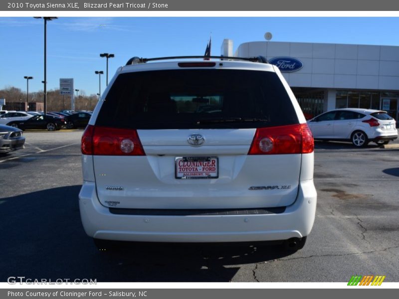 Blizzard Pearl Tricoat / Stone 2010 Toyota Sienna XLE