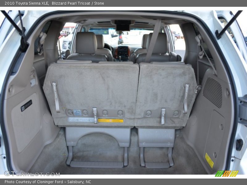 Blizzard Pearl Tricoat / Stone 2010 Toyota Sienna XLE