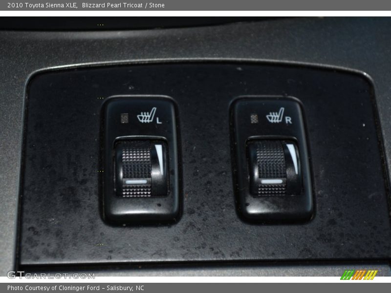 Blizzard Pearl Tricoat / Stone 2010 Toyota Sienna XLE