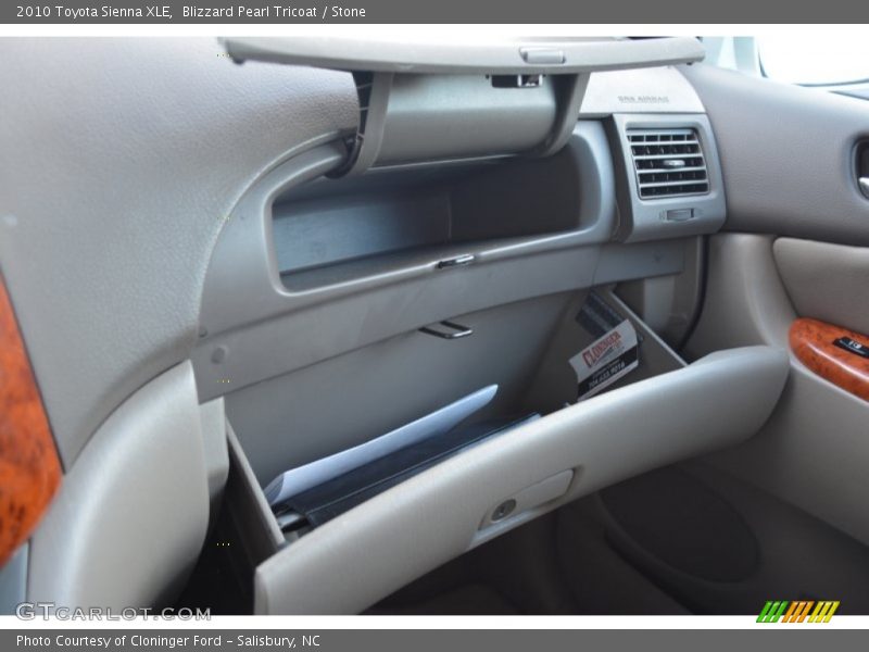 Blizzard Pearl Tricoat / Stone 2010 Toyota Sienna XLE