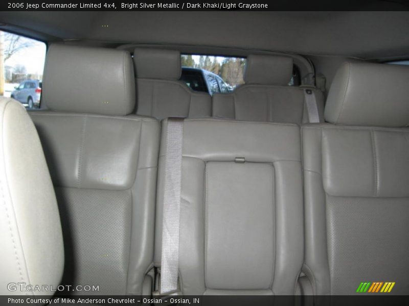 Bright Silver Metallic / Dark Khaki/Light Graystone 2006 Jeep Commander Limited 4x4