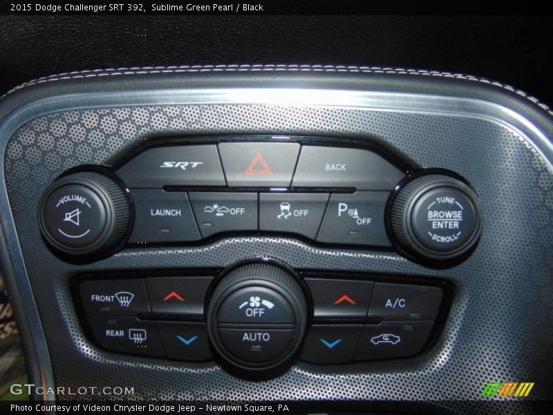Controls of 2015 Challenger SRT 392
