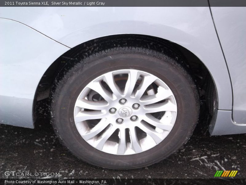 Silver Sky Metallic / Light Gray 2011 Toyota Sienna XLE