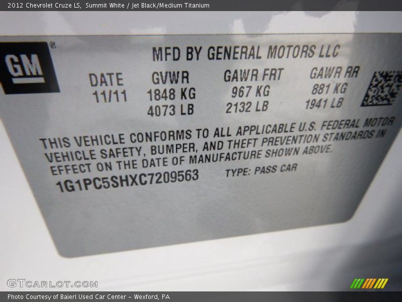 Summit White / Jet Black/Medium Titanium 2012 Chevrolet Cruze LS