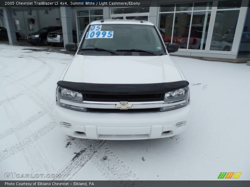 Summit White / Light Cashmere/Ebony 2005 Chevrolet TrailBlazer LS 4x4