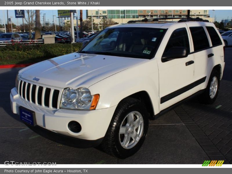 Stone White / Khaki 2005 Jeep Grand Cherokee Laredo