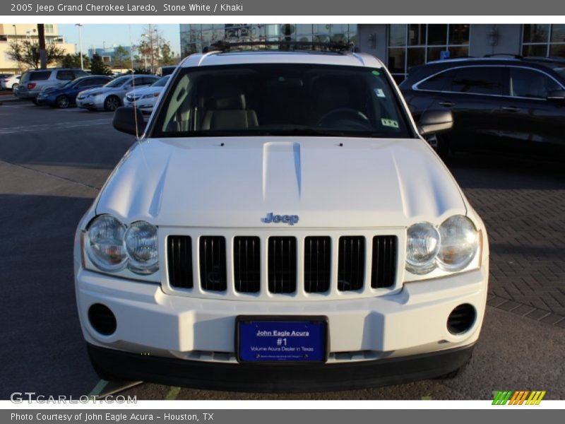 Stone White / Khaki 2005 Jeep Grand Cherokee Laredo