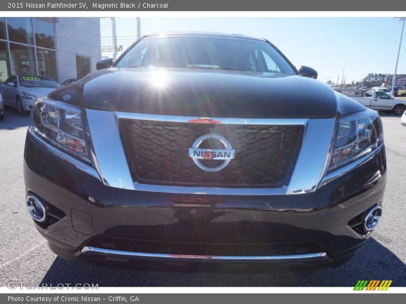 Magnetic Black / Charcoal 2015 Nissan Pathfinder SV