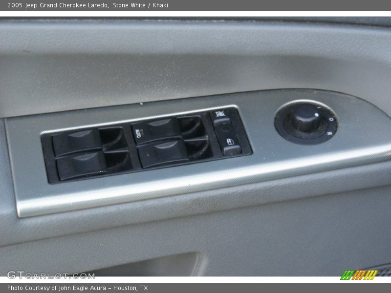 Stone White / Khaki 2005 Jeep Grand Cherokee Laredo