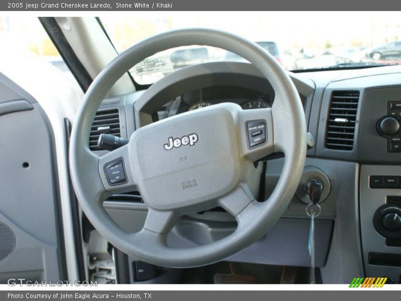 Stone White / Khaki 2005 Jeep Grand Cherokee Laredo