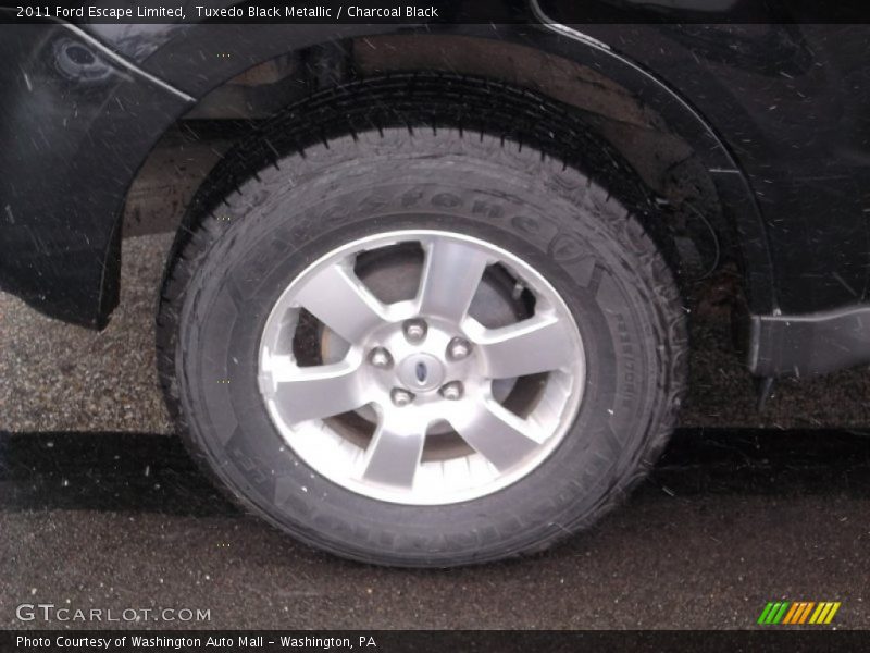 Tuxedo Black Metallic / Charcoal Black 2011 Ford Escape Limited