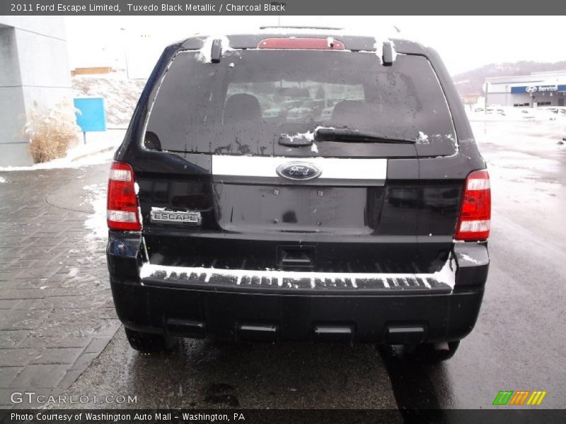 Tuxedo Black Metallic / Charcoal Black 2011 Ford Escape Limited