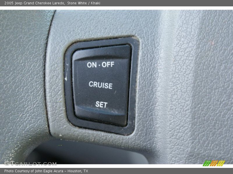 Stone White / Khaki 2005 Jeep Grand Cherokee Laredo