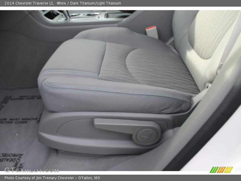 White / Dark Titanium/Light Titanium 2014 Chevrolet Traverse LS
