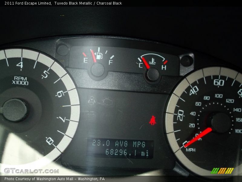 Tuxedo Black Metallic / Charcoal Black 2011 Ford Escape Limited