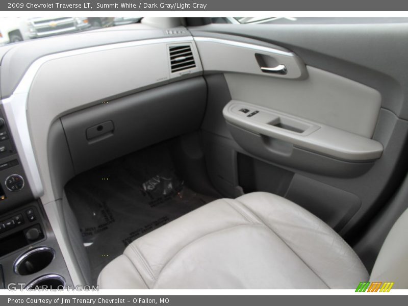 Summit White / Dark Gray/Light Gray 2009 Chevrolet Traverse LT