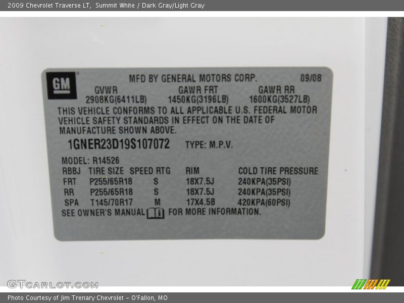 Summit White / Dark Gray/Light Gray 2009 Chevrolet Traverse LT