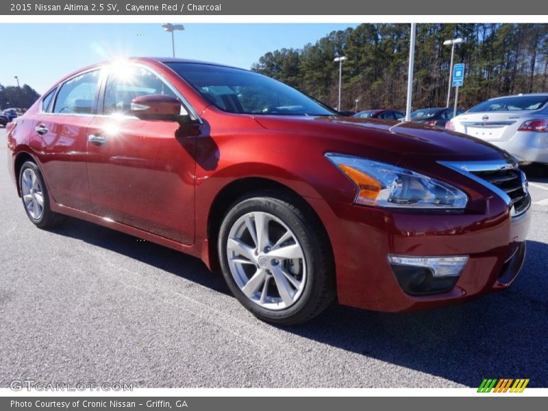 Cayenne Red / Charcoal 2015 Nissan Altima 2.5 SV