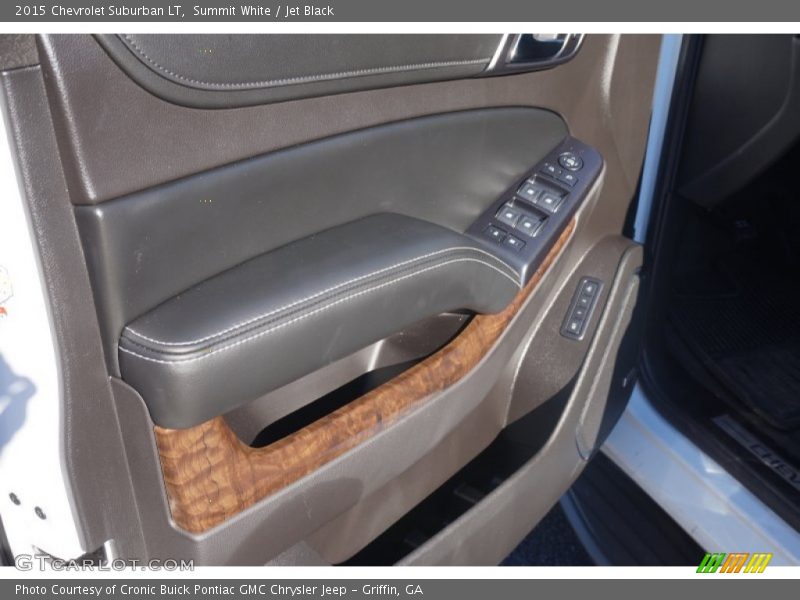 Summit White / Jet Black 2015 Chevrolet Suburban LT