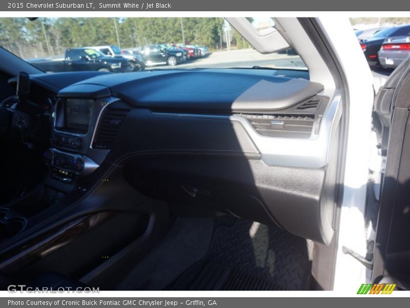 Summit White / Jet Black 2015 Chevrolet Suburban LT