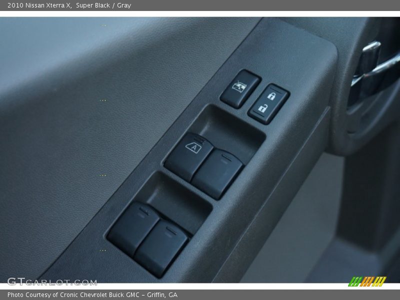 Super Black / Gray 2010 Nissan Xterra X