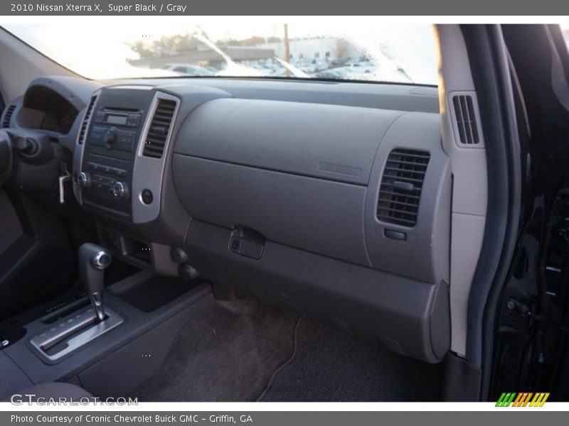 Super Black / Gray 2010 Nissan Xterra X