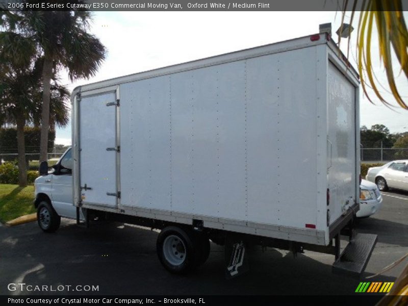 Oxford White / Medium Flint 2006 Ford E Series Cutaway E350 Commercial Moving Van