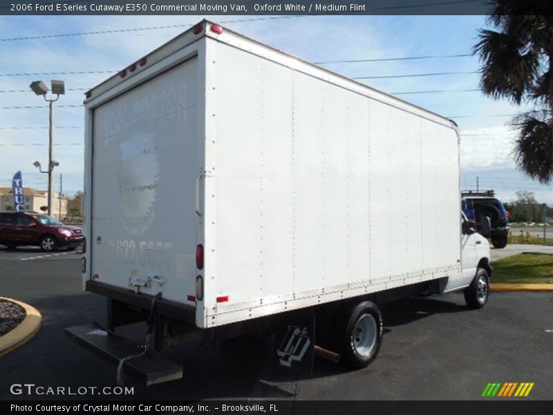 Oxford White / Medium Flint 2006 Ford E Series Cutaway E350 Commercial Moving Van