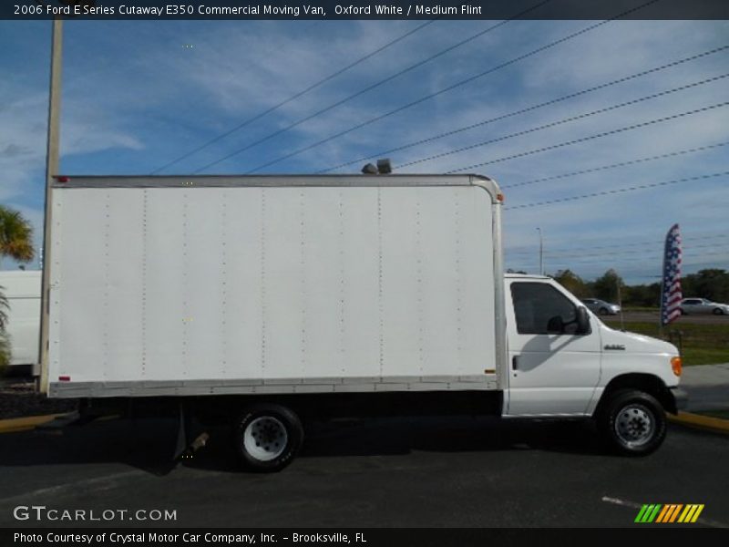 Oxford White / Medium Flint 2006 Ford E Series Cutaway E350 Commercial Moving Van