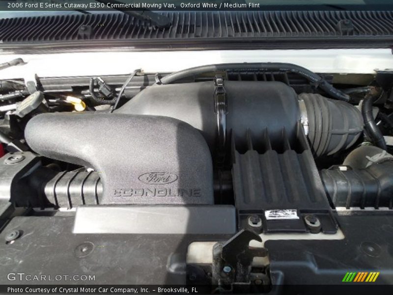 Oxford White / Medium Flint 2006 Ford E Series Cutaway E350 Commercial Moving Van