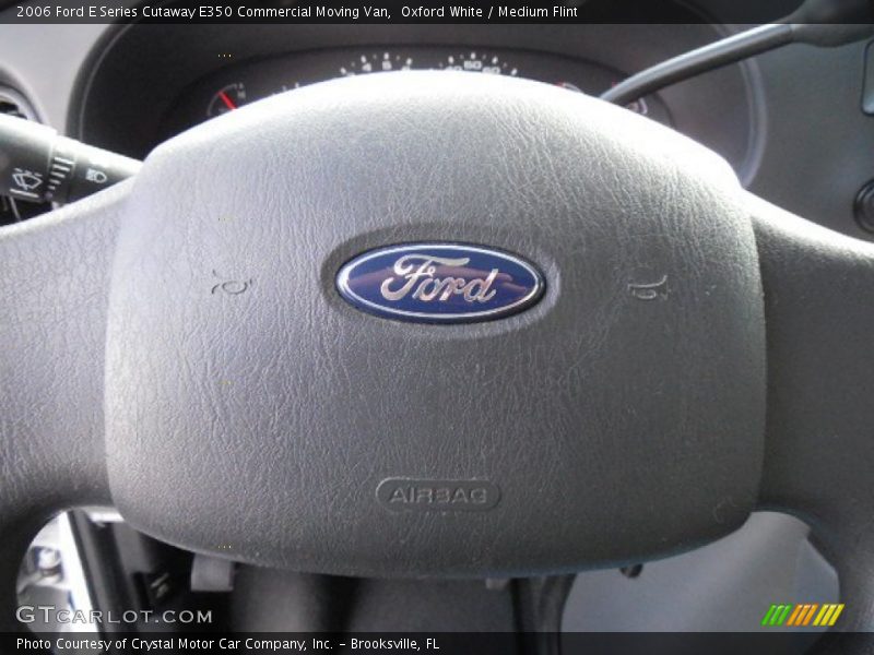 Oxford White / Medium Flint 2006 Ford E Series Cutaway E350 Commercial Moving Van