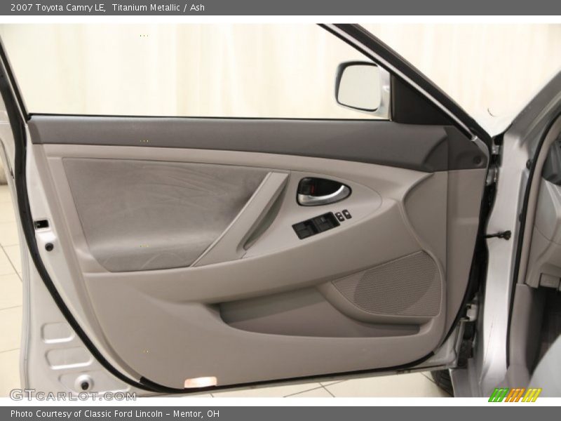 Titanium Metallic / Ash 2007 Toyota Camry LE