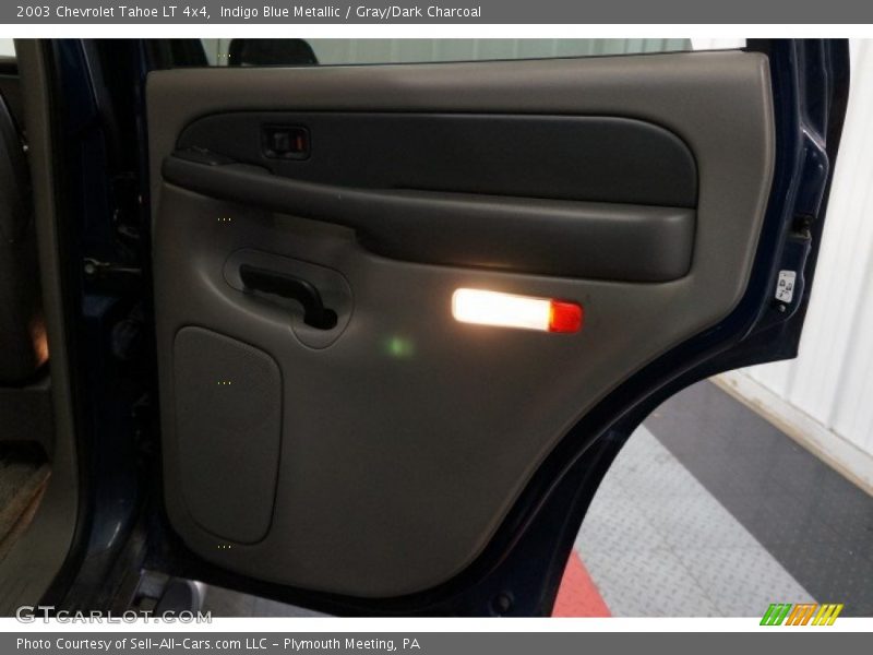 Indigo Blue Metallic / Gray/Dark Charcoal 2003 Chevrolet Tahoe LT 4x4
