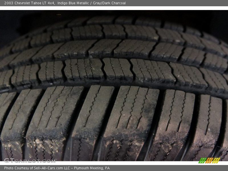 Indigo Blue Metallic / Gray/Dark Charcoal 2003 Chevrolet Tahoe LT 4x4