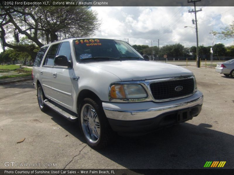 Oxford White / Medium Graphite 2002 Ford Expedition XLT