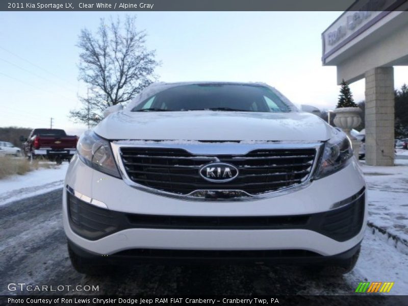 Clear White / Alpine Gray 2011 Kia Sportage LX