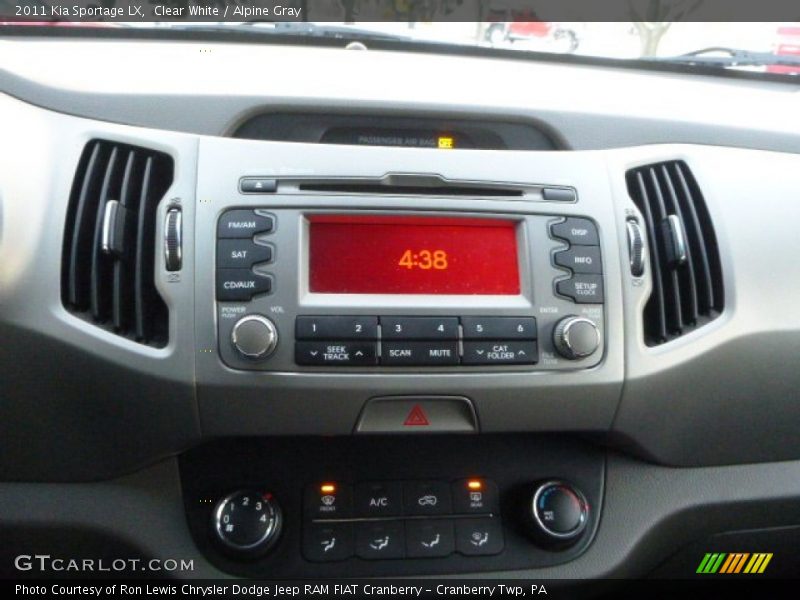 Clear White / Alpine Gray 2011 Kia Sportage LX