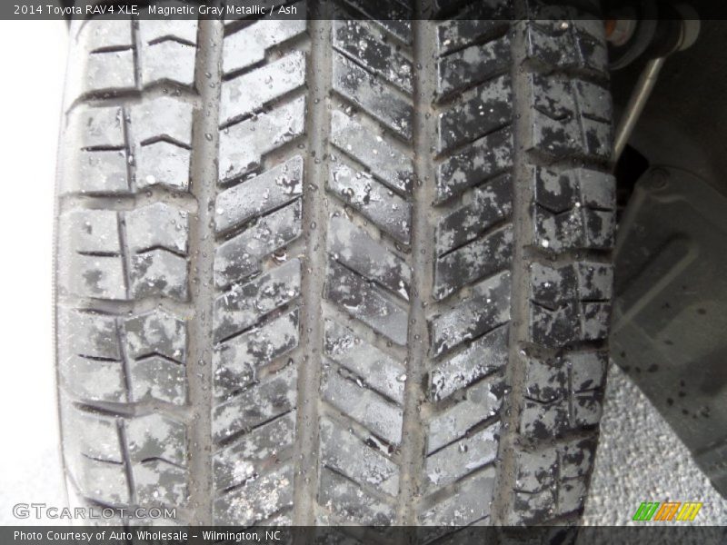 Magnetic Gray Metallic / Ash 2014 Toyota RAV4 XLE