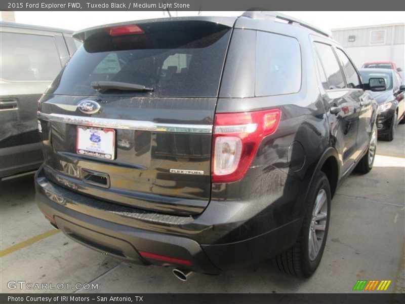 Tuxedo Black / Medium Light Stone 2015 Ford Explorer FWD