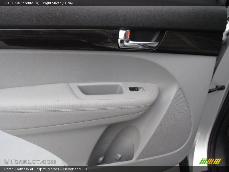 Bright Silver / Gray 2013 Kia Sorento LX