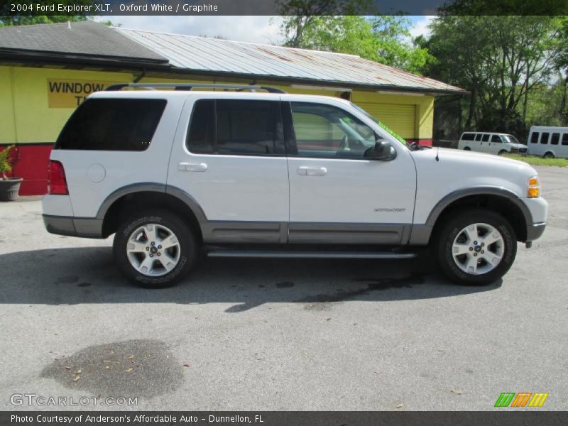 Oxford White / Graphite 2004 Ford Explorer XLT