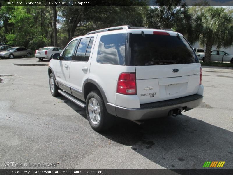 Oxford White / Graphite 2004 Ford Explorer XLT