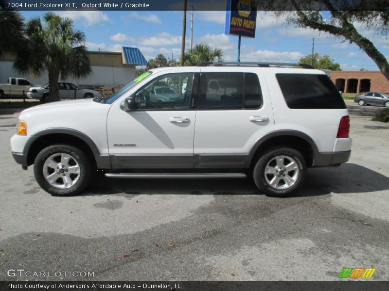 Oxford White / Graphite 2004 Ford Explorer XLT