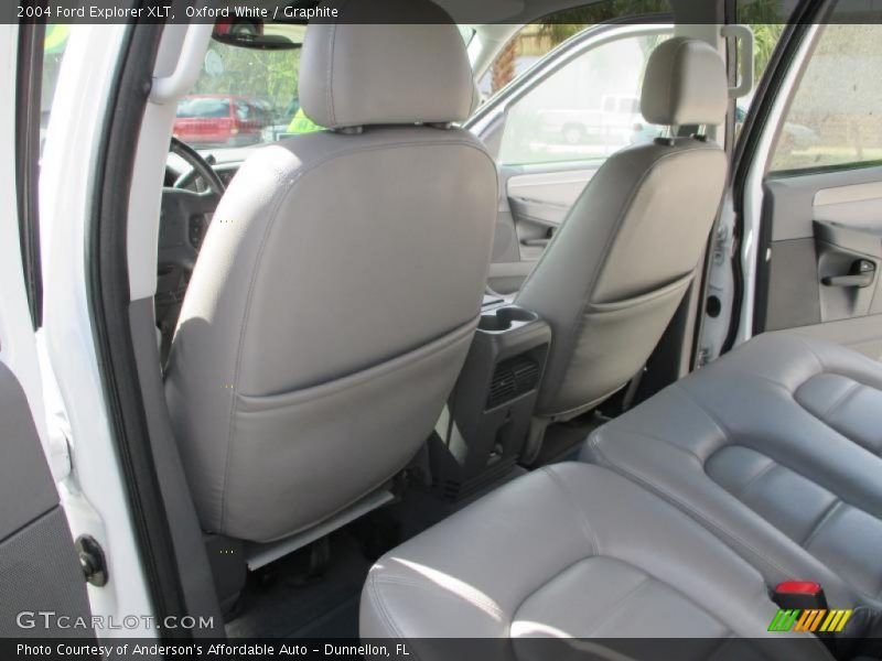 Oxford White / Graphite 2004 Ford Explorer XLT