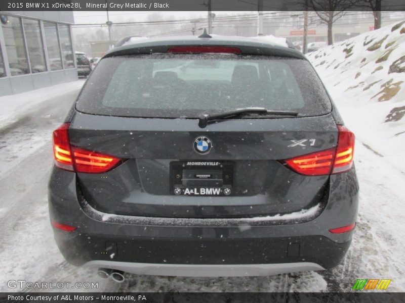 Mineral Grey Metallic / Black 2015 BMW X1 xDrive28i