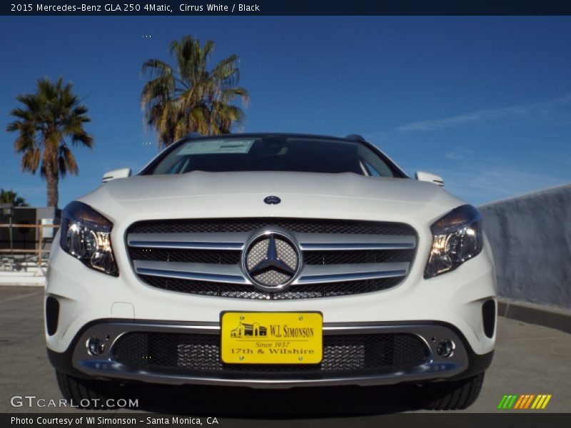 Cirrus White / Black 2015 Mercedes-Benz GLA 250 4Matic