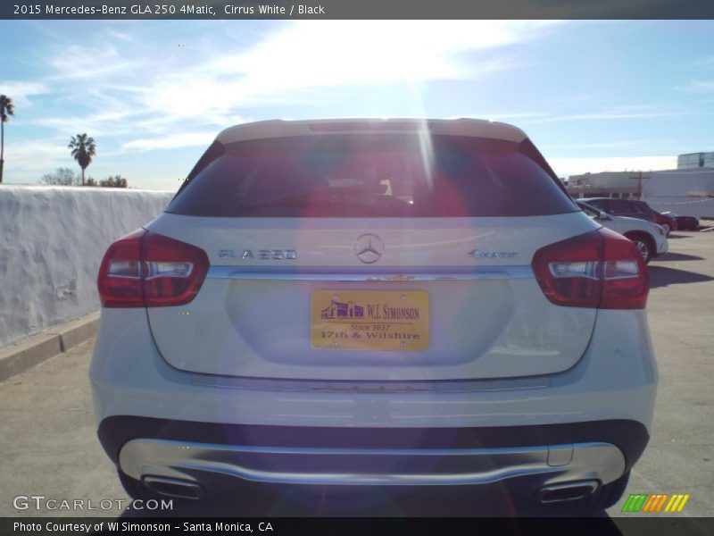 Cirrus White / Black 2015 Mercedes-Benz GLA 250 4Matic